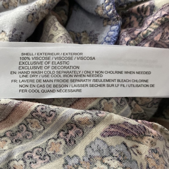 ❌SOLD❌Band of Gypsies Off Shoulder Patchwork Maxi Dress with Pockets💙💜🤍 - Picture 10 of 10